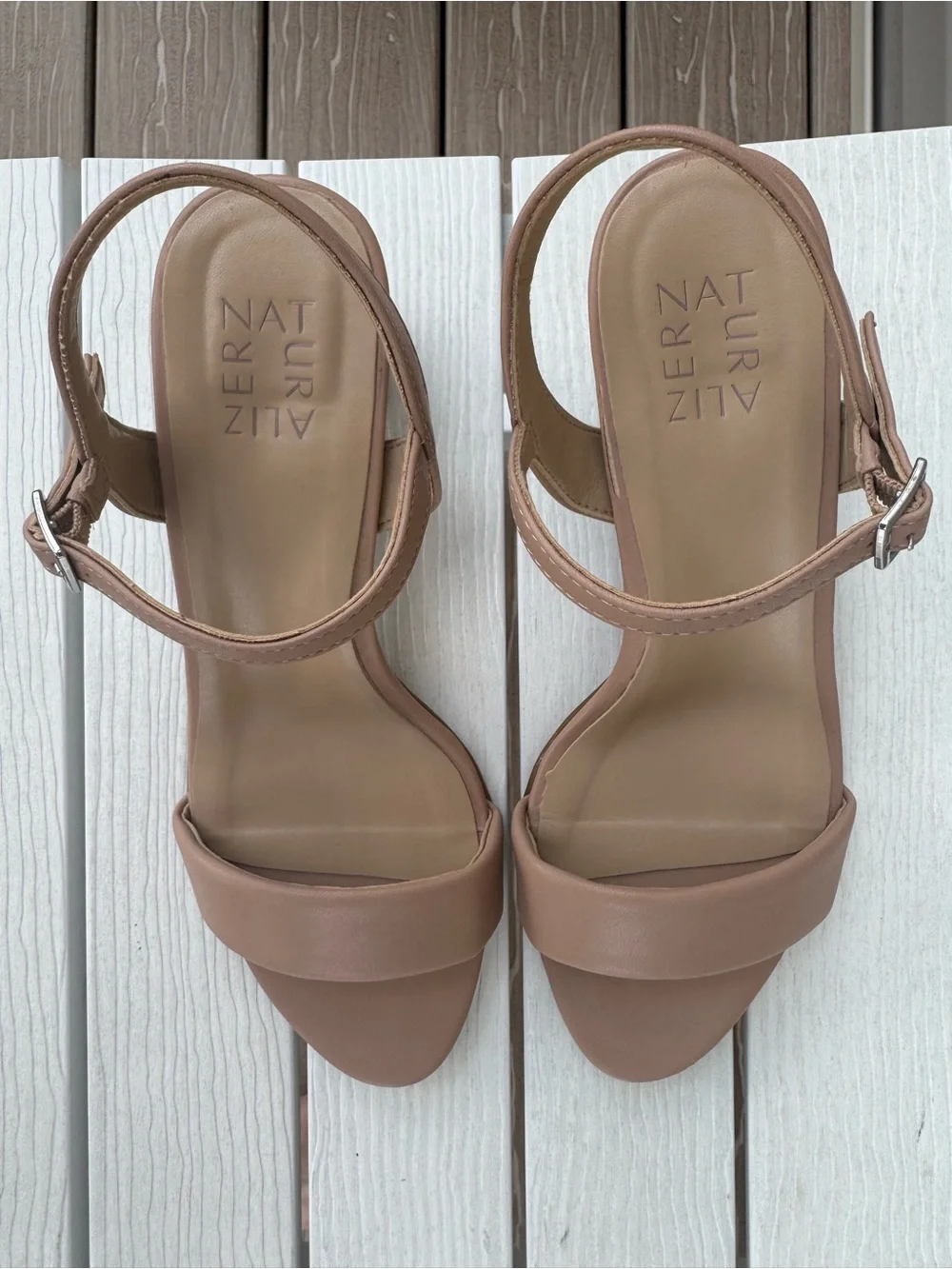 Naturalizer Women’s Nude Slingback Sandals Excellent condition! - Size 9M